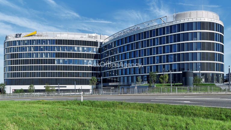 Flughafenstraße / Flughafen 70629 Stuttgart